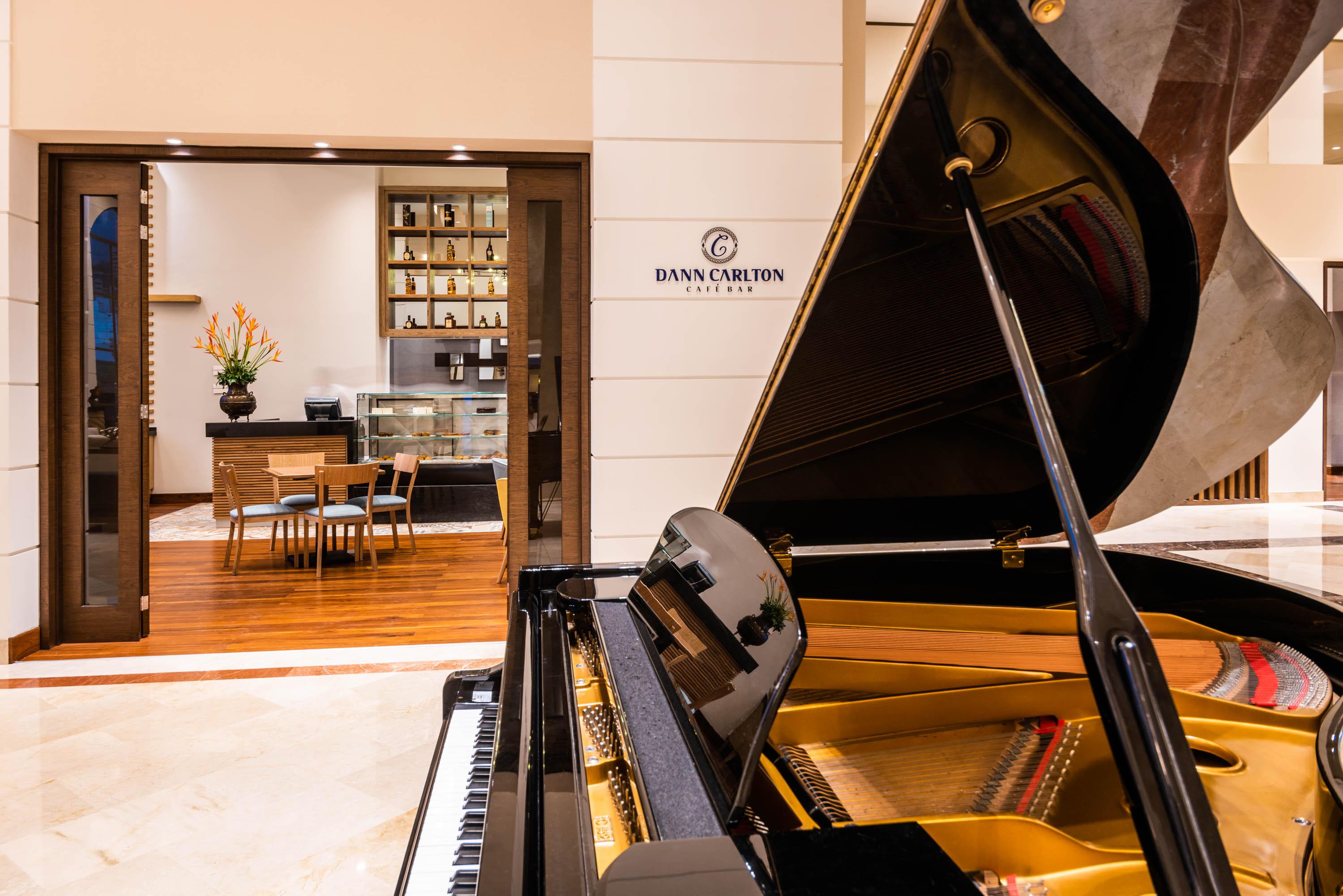 Hotel Dann Carlton Bucaramanga Dış mekan fotoğraf Dan's Cafe