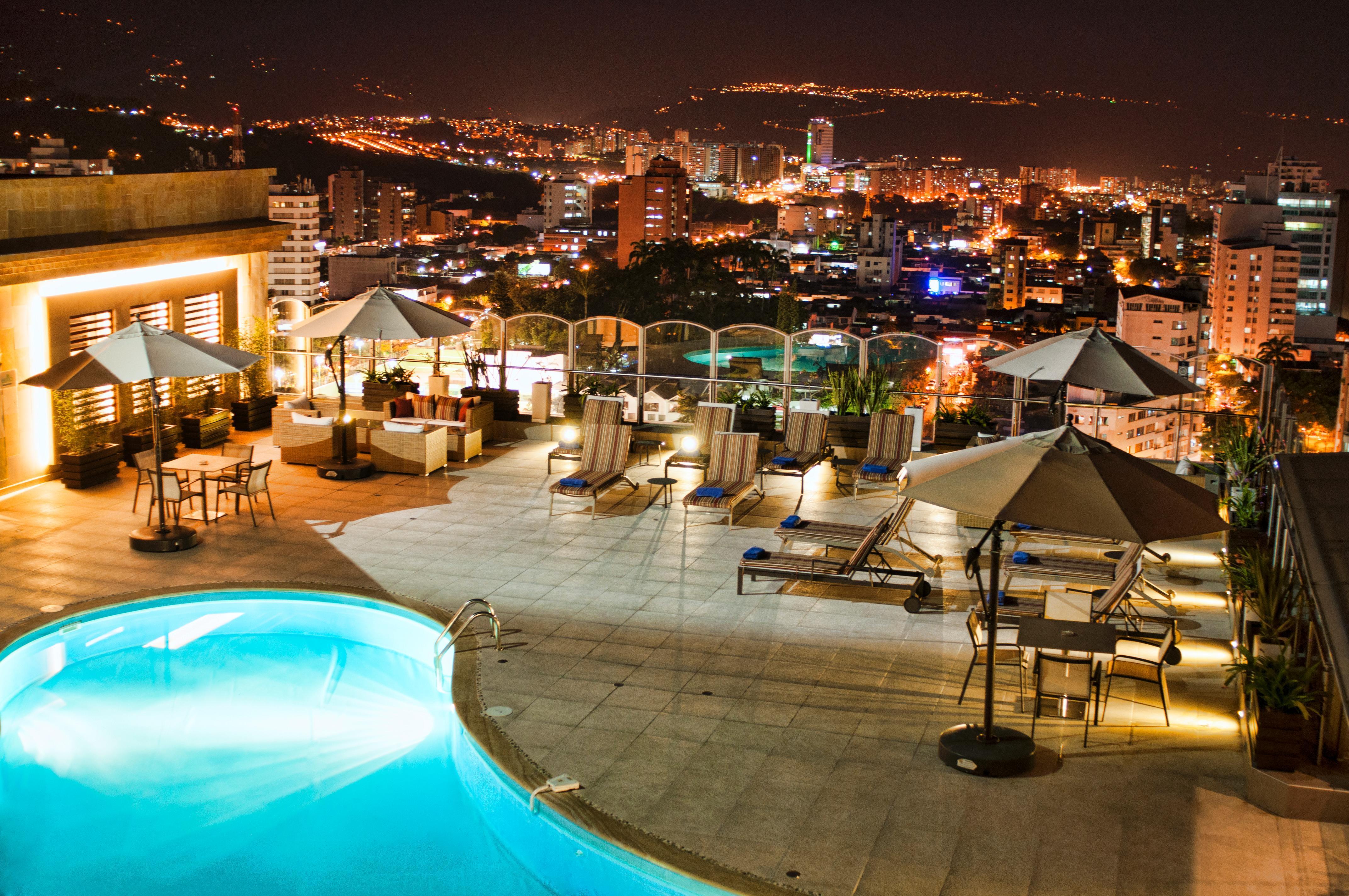 Hotel Dann Carlton Bucaramanga Dış mekan fotoğraf View from the hotel's rooftop