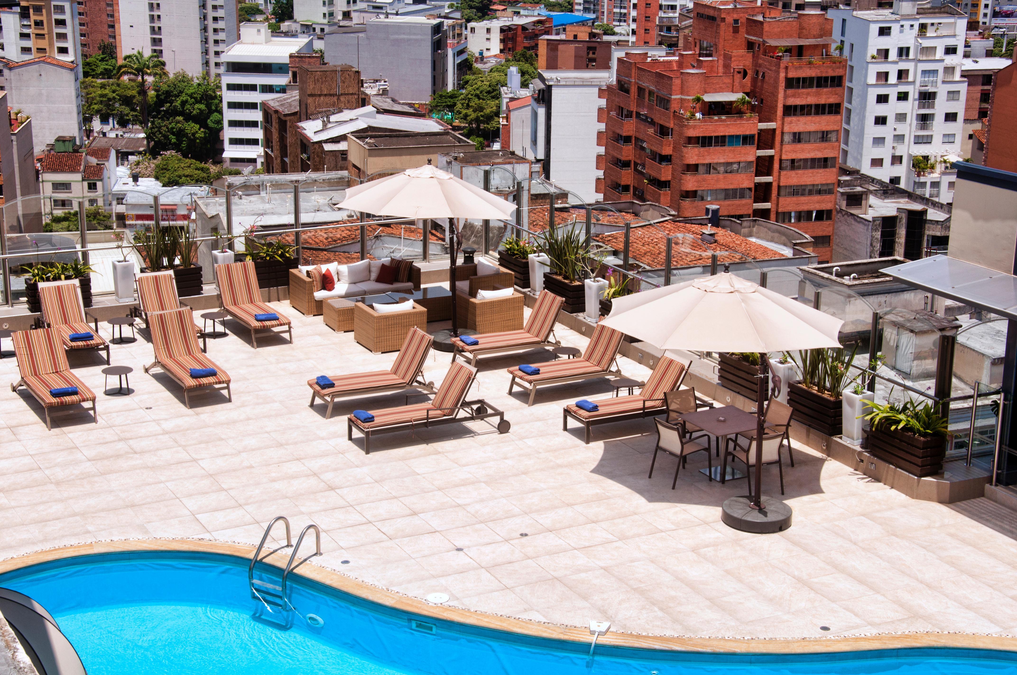 Hotel Dann Carlton Bucaramanga Dış mekan fotoğraf Rooftop pool