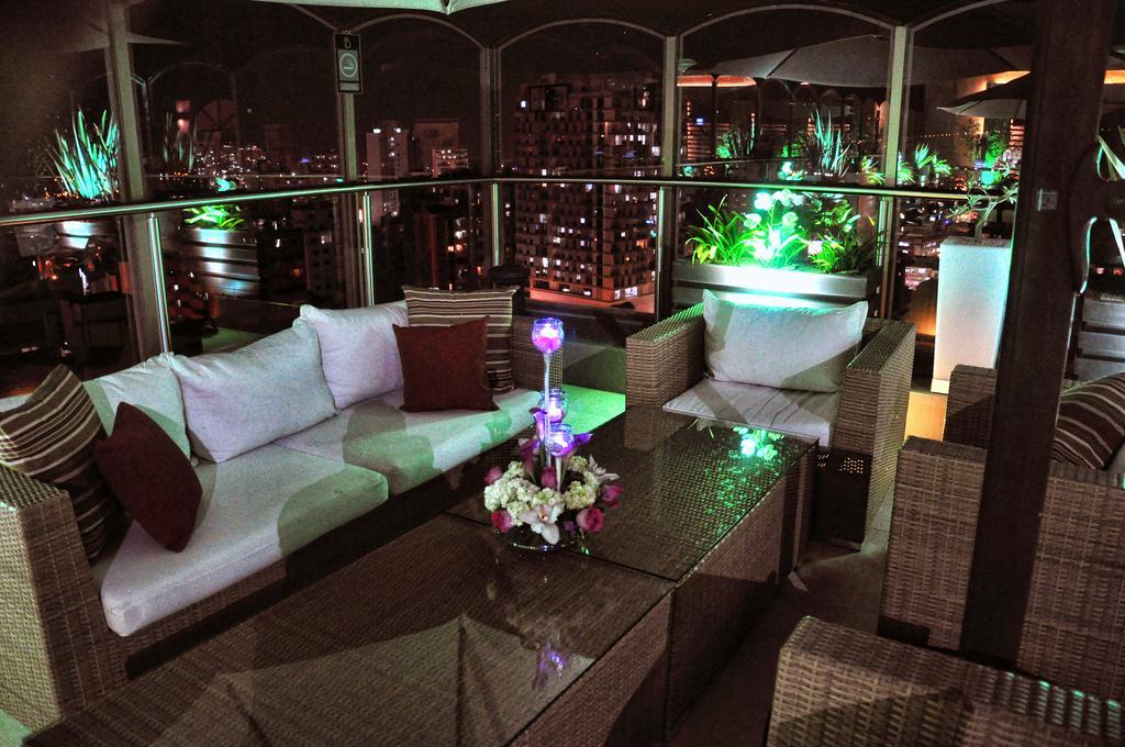 Hotel Dann Carlton Bucaramanga Dış mekan fotoğraf The Sky Bar