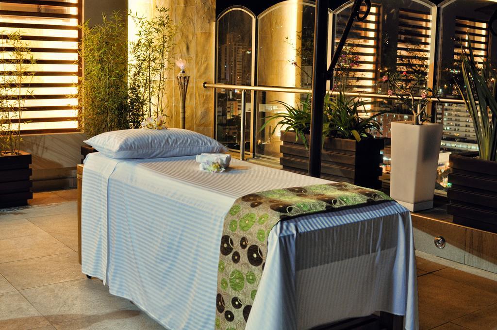 Hotel Dann Carlton Bucaramanga Dış mekan fotoğraf Massage table