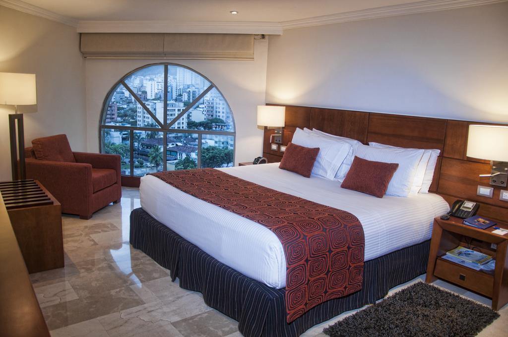 Hotel Dann Carlton Bucaramanga Dış mekan fotoğraf A bedroom at the hotel