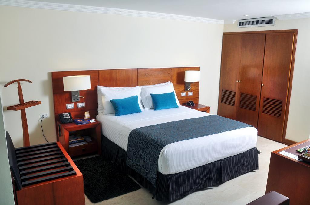 Hotel Dann Carlton Bucaramanga Dış mekan fotoğraf A room at the hotel